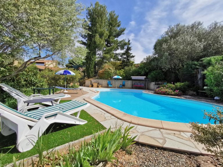 34G8902 1200 768x576