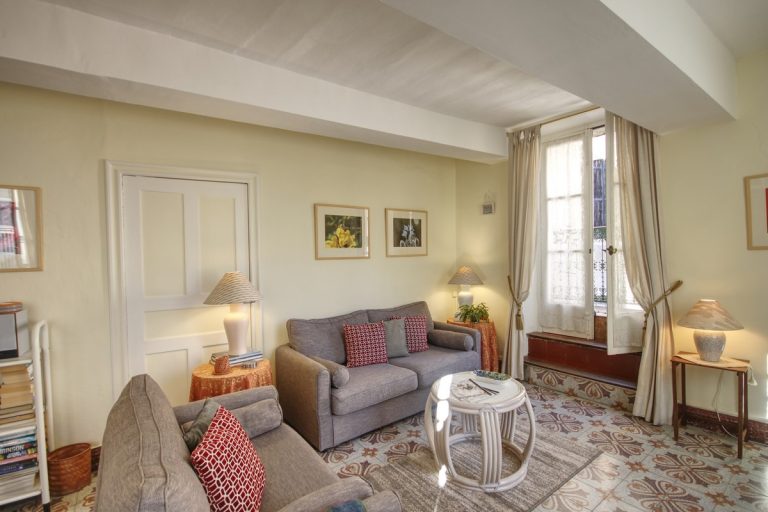 Gite Acanthus salon 2 768x512